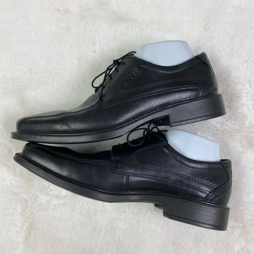 Ecco New Jersey Bike Toe Lace Up Leather Oxfords, size 7‎